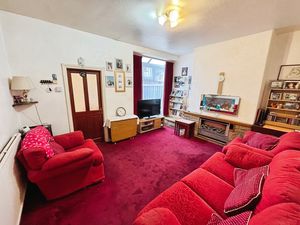 Lounge- click for photo gallery